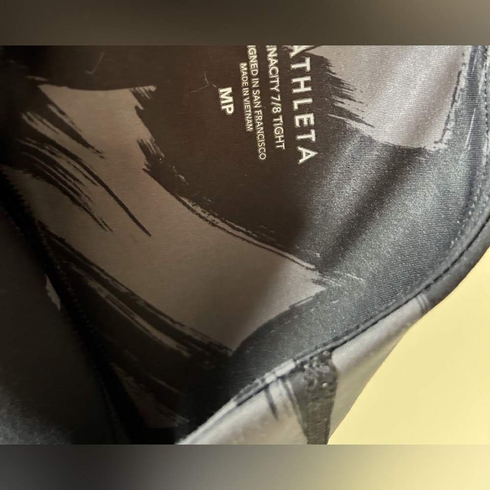 Athleta Tenacity 7/8 tights
